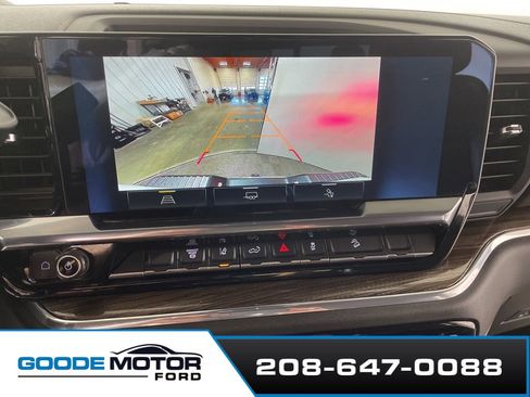 Used 2024 Chevrolet Silverado 3500 LT w/ Convenience Package image 15