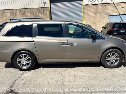 Used 2012 Honda Odyssey EX-L image 8