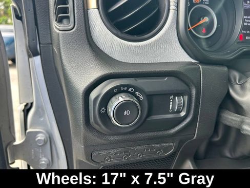 Used 2024 Jeep Wrangler Unlimited Sport AWD/4WD image 33
