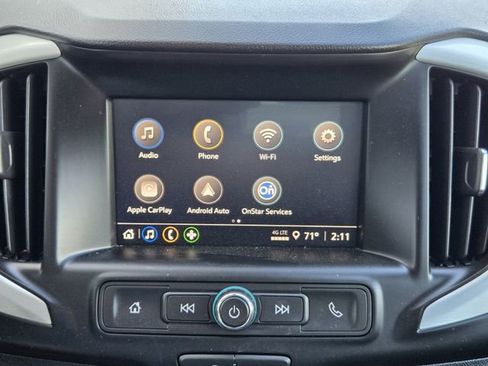 Used 2024 GMC Terrain SLE image 14