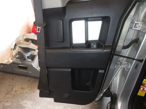 Used 2007 Toyota FJ Cruiser 4WD image 24