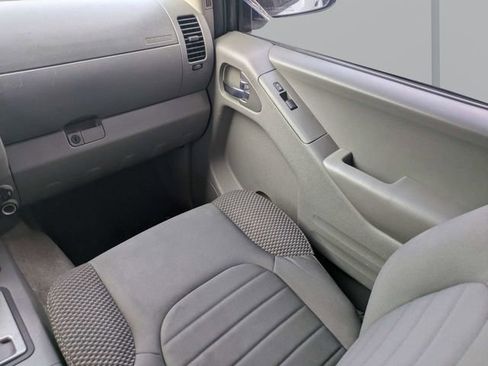 Used 2017 Nissan Frontier Desert Runner RWD image 16