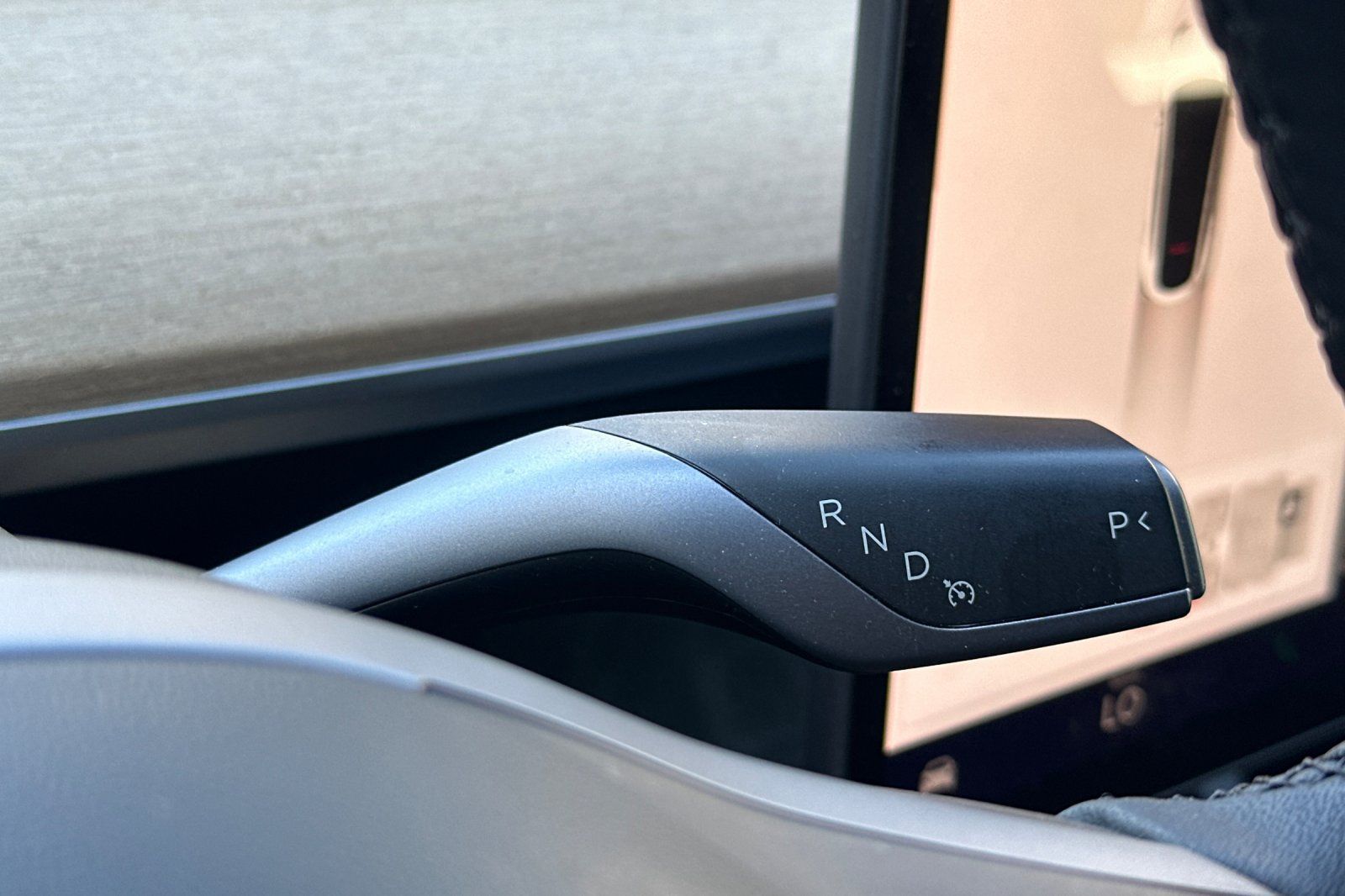 Used 2022 Tesla Model Y Long Range AWD/4WD image 38