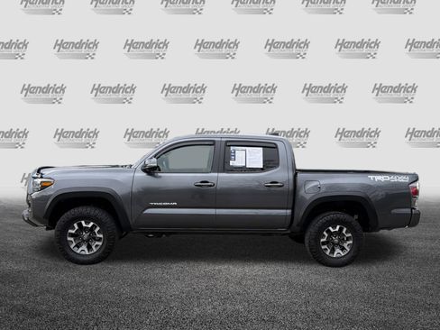 Used 2021 Toyota Tacoma TRD Off-Road image 8