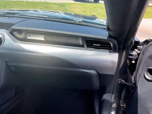 Used 2019 Ford Mustang Coupe w/ Equipment Group 101A RWD image 16