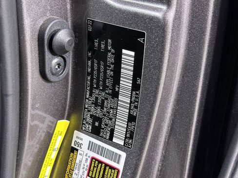 Used 2022 Toyota Sienna XLE image 71