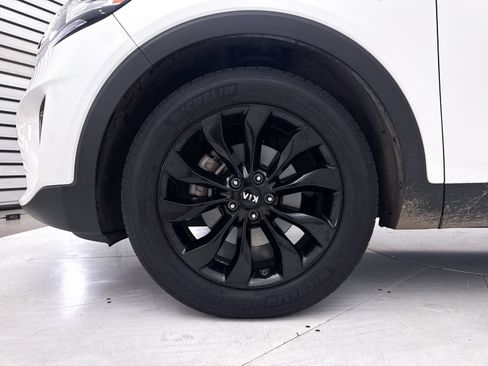 Used 2020 Kia Sorento EX FWD image 13