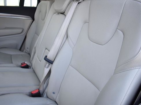 Used 2021 Volvo XC90 T5 Momentum w/ Protection Package Premier FWD image 51