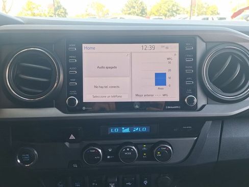 Used 2022 Toyota Tacoma TRD Sport w/ Technology Package image 12