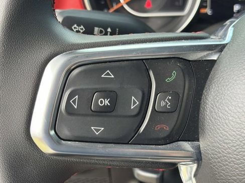 Used 2023 Jeep Gladiator Rubicon w/ LED Lighting Group AWD/4WD image 23
