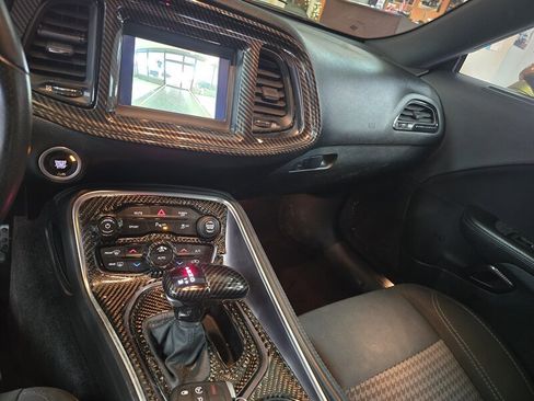 Used 2018 Dodge Challenger SXT w/ Blacktop Package image 19