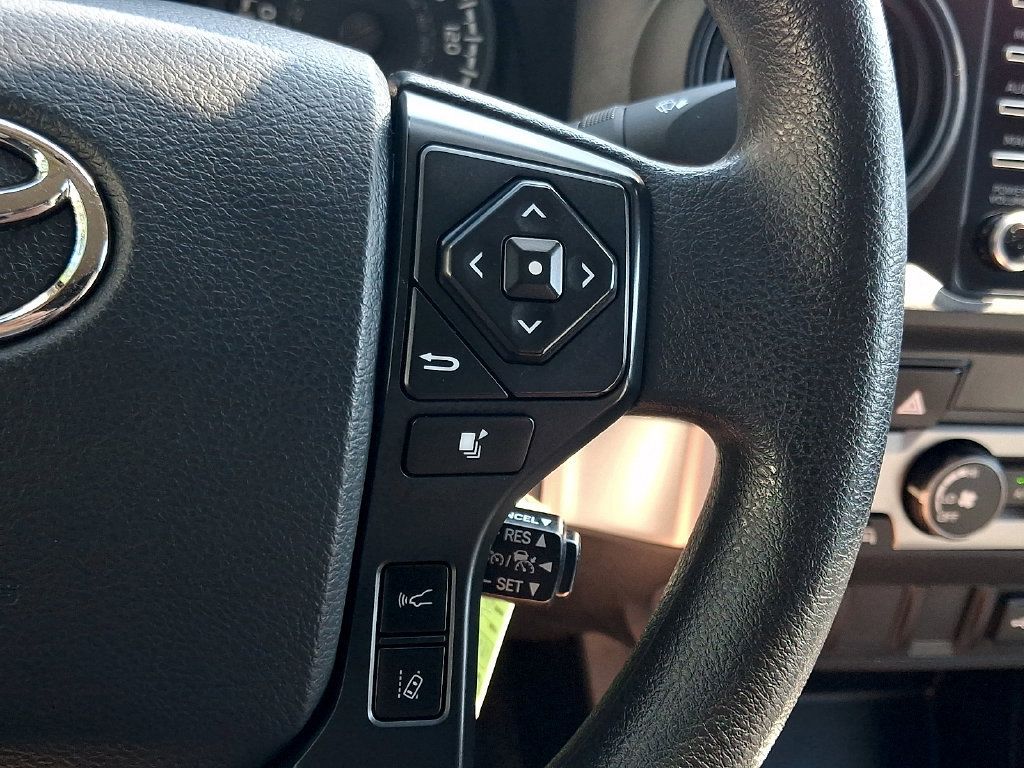 Used 2020 Toyota Tacoma SR AWD/4WD image 21