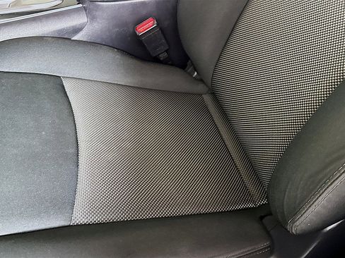 Used 2020 Nissan Pathfinder SV image 19