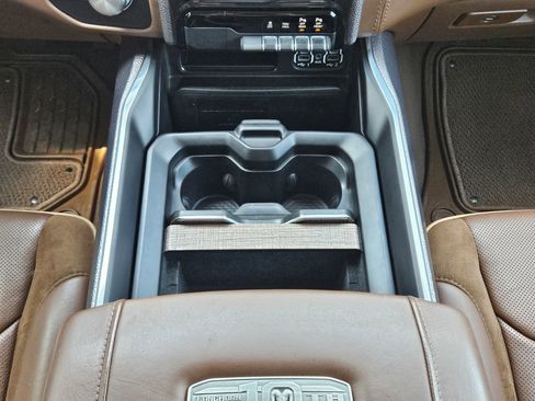 Used 2021 RAM 1500 Limited AWD/4WD image 12