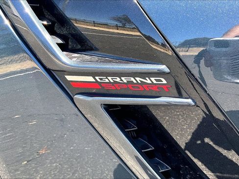 Used 2019 Chevrolet Corvette Grand Sport w/ Carbon Flash Badge Package RWD image 25