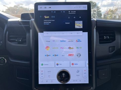 Used 2023 Ford Expedition Max Platinum image 8