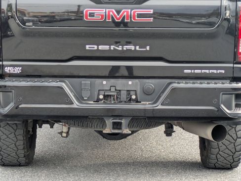 Used 2022 GMC Sierra 3500 Denali w/ Denali Black Diamond Edition image 26