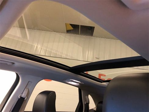 Used 2022 Ford Edge SEL w/ Convenience Package image 27