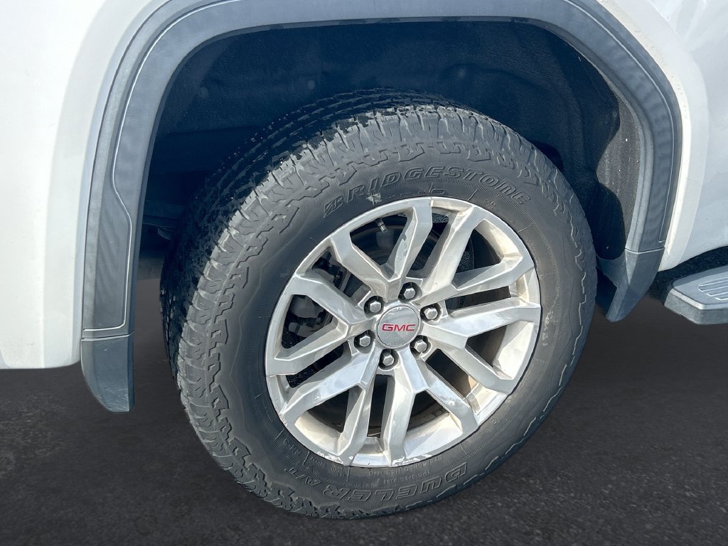 Used 2022 GMC Sierra 1500 SLT w/ SLT Premium Plus Package AWD/4WD image 31