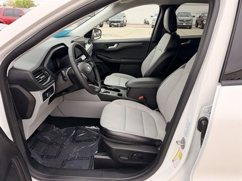 Certified 2024 Ford Escape SE FWD image 15