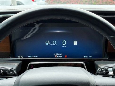 Used 2024 Lincoln Navigator Black Label image 36