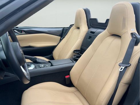 Used 2016 MAZDA MX-5 Miata Grand Touring RWD image 7