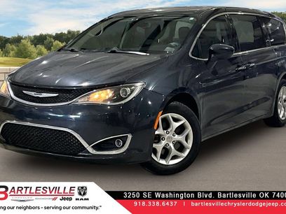 Used 2020 Chrysler Pacifica Touring w/ Tire & Wheel Group