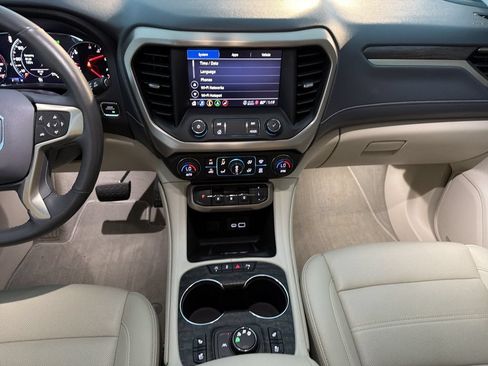 Certified 2022 GMC Acadia Denali w/ Denali Technology Package AWD/4WD image 15
