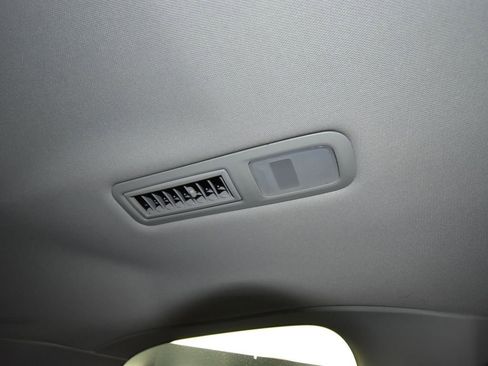 Used 2019 Subaru Ascent Limited image 36