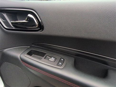 Used 2023 RAM 1500 Laramie image 27