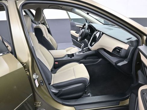 Used 2020 Subaru Outback Premium image 32