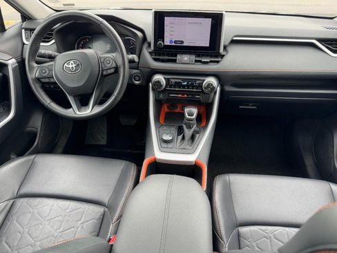 Used 2024 Toyota RAV4 Adventure AWD/4WD image 13