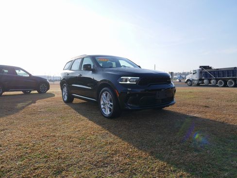 Used 2024 Dodge Durango GT image 10