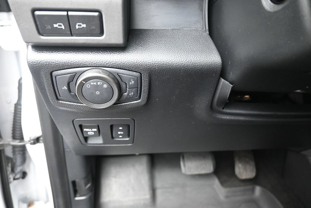 Used 2019 Ford F150 Raptor w/ Equipment Group 802A Luxury AWD/4WD image 16