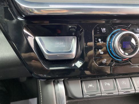 Used 2024 GMC Sierra 1500 Denali Ultimate image 30