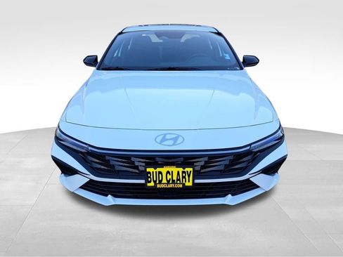 New 2026 Hyundai Elantra SEL Sport Premium FWD image 9