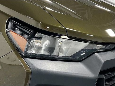 Used 2024 Chevrolet Colorado W/T image 28