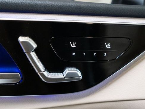 Certified 2025 Mercedes-Benz C 300 4MATIC Sedan image 14