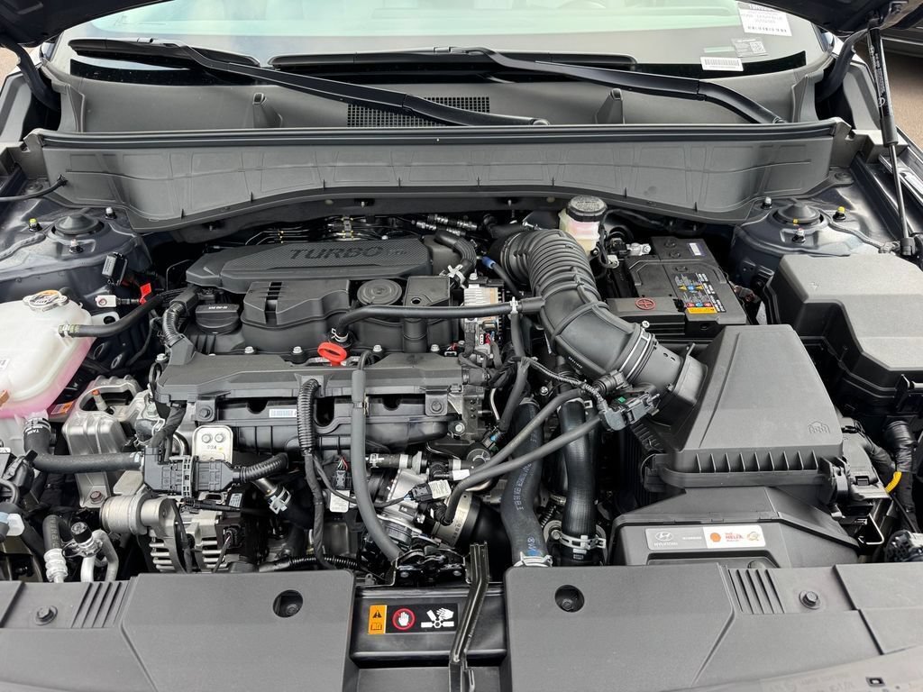New 2027 Hyundai Kona Limited AWD/4WD image 18