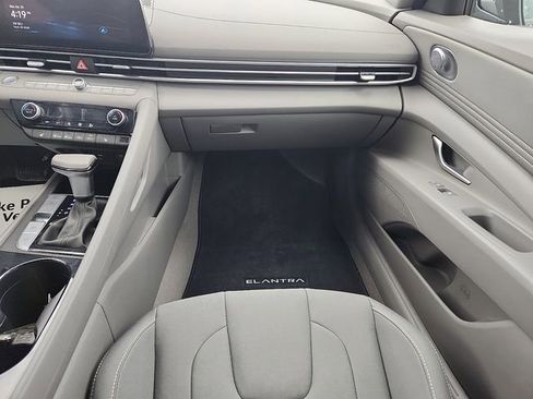 Certified 2023 Hyundai Elantra SEL w/ Convenience Package FWD image 10