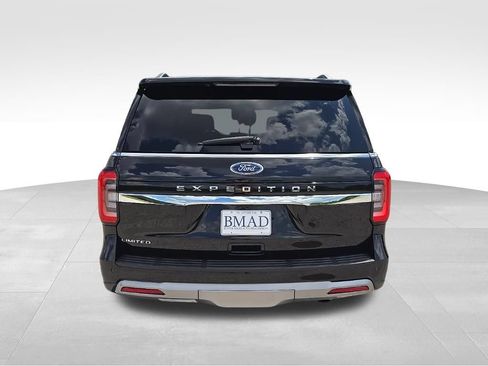 Used 2024 Ford Expedition Limited AWD/4WD image 12