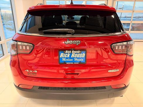 Used 2023 Jeep Compass Latitude image 4