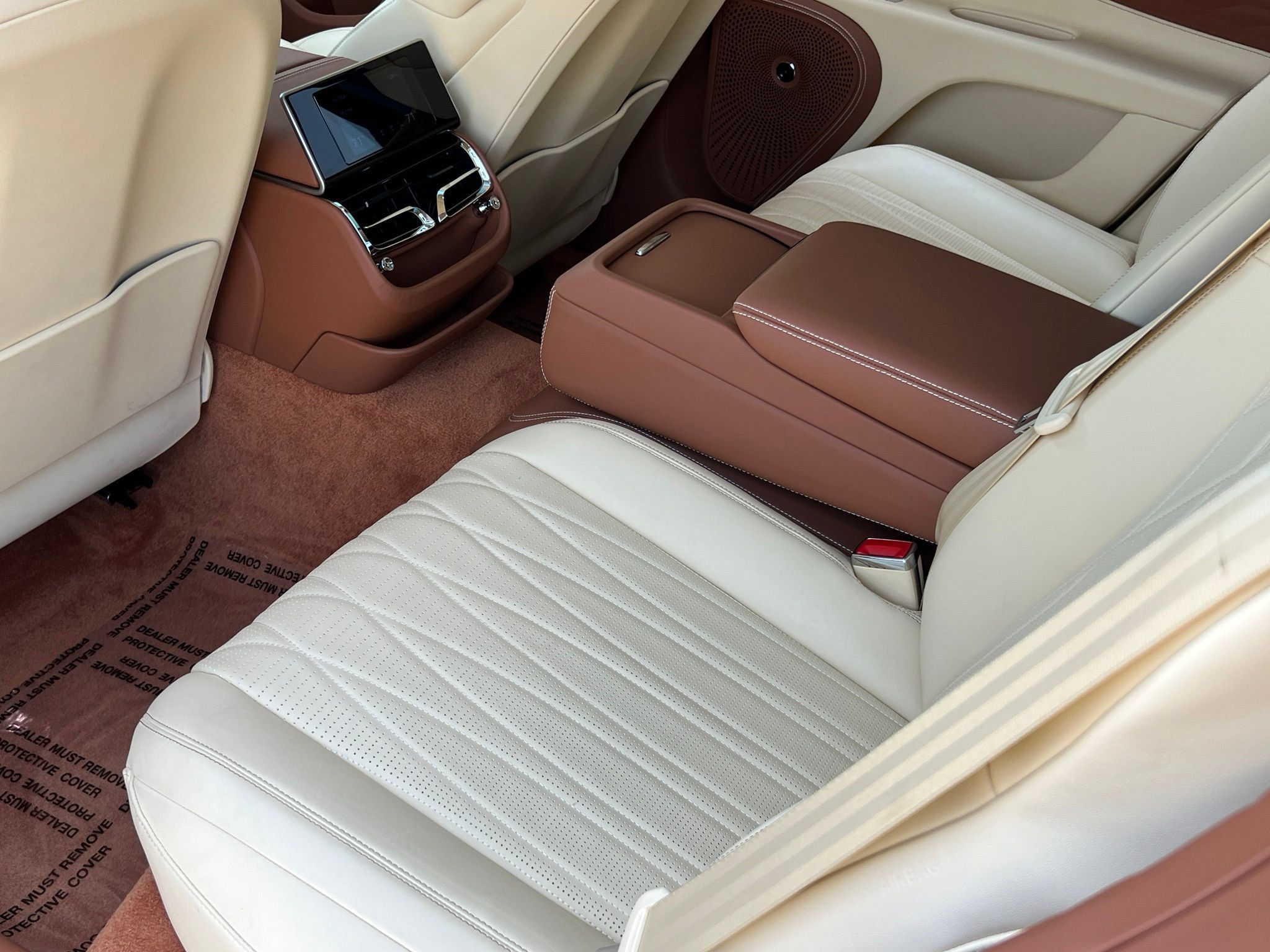 Used 2023 Bentley Flying Spur W12 AWD/4WD image 21