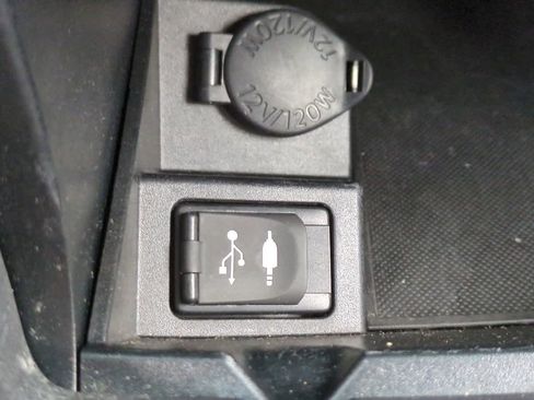 Used 2015 Toyota Camry SE FWD image 20