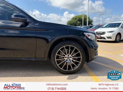 Used 2019 Mercedes-Benz GLC 300 w/ Exterior Lighting Package image 4