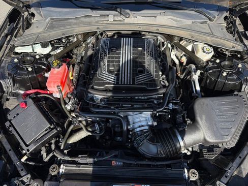 Used 2018 Chevrolet Camaro ZL1 image 21
