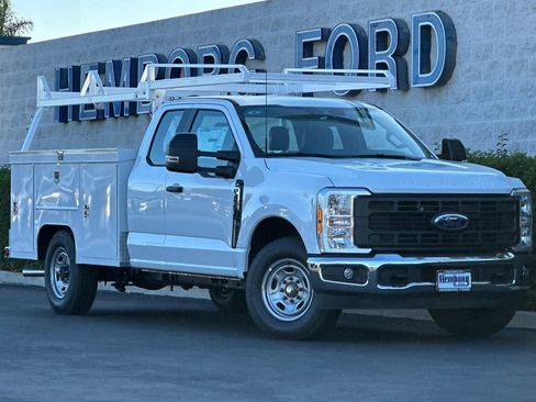 New 2026 Ford F250 XL w/ XL Chrome Package image 1
