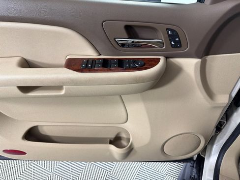 Used 2009 GMC Yukon SLT image 9