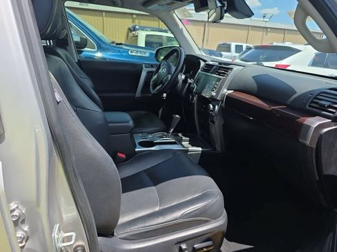 Used 2020 Toyota 4Runner Limited RWD image 7