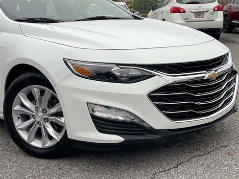 Used 2025 Chevrolet Malibu LT image 9